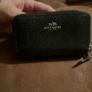 authentic coach wallet used for two weeks,still have the coach card.